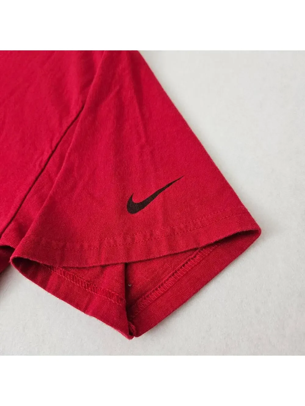Nike Warrior T Shirt Mens XL Red Black Graphic Swoosh Short Sleeve Cotton